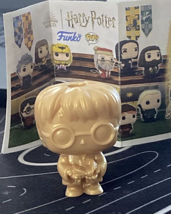 Figurina rara de colectie Harry Potter gold
