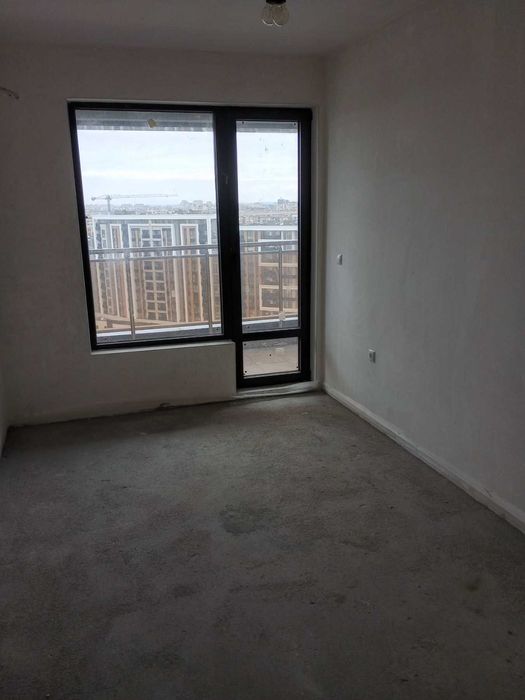 Тристаен апартамент, Пещерско шосе 90кв.м.