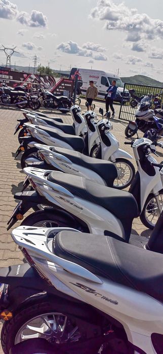 Închirieri scutere Iași