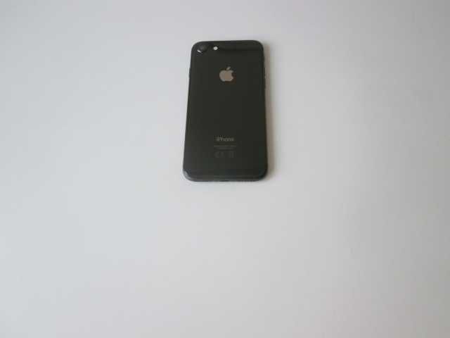 Apple Iphone 8 64 gb.