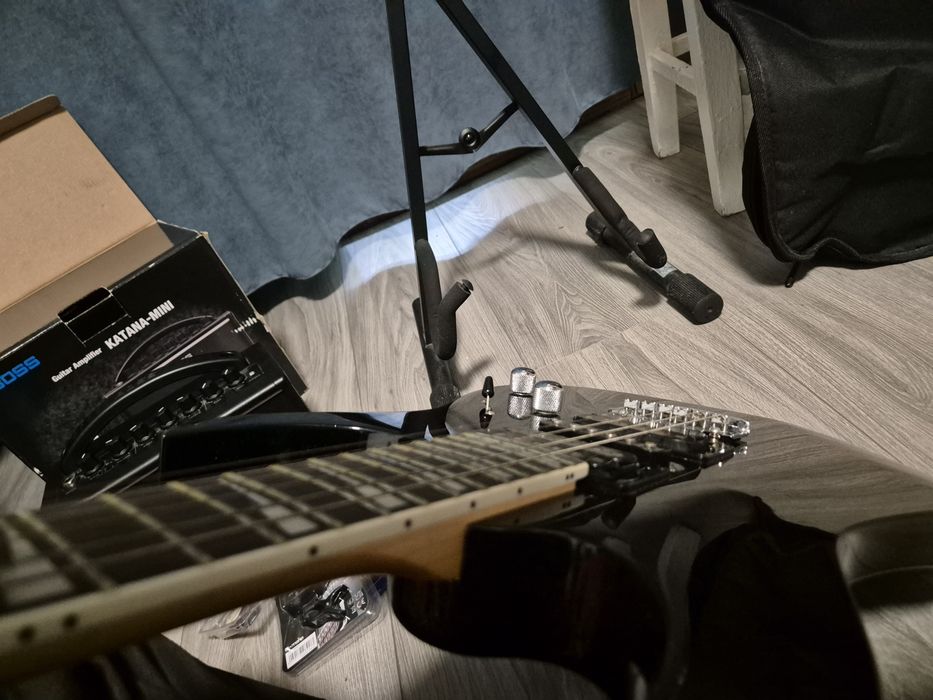 boss katana - Instrumente muzicale | OLX.ro