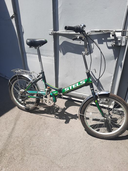 Продам велосипед колеса на 20