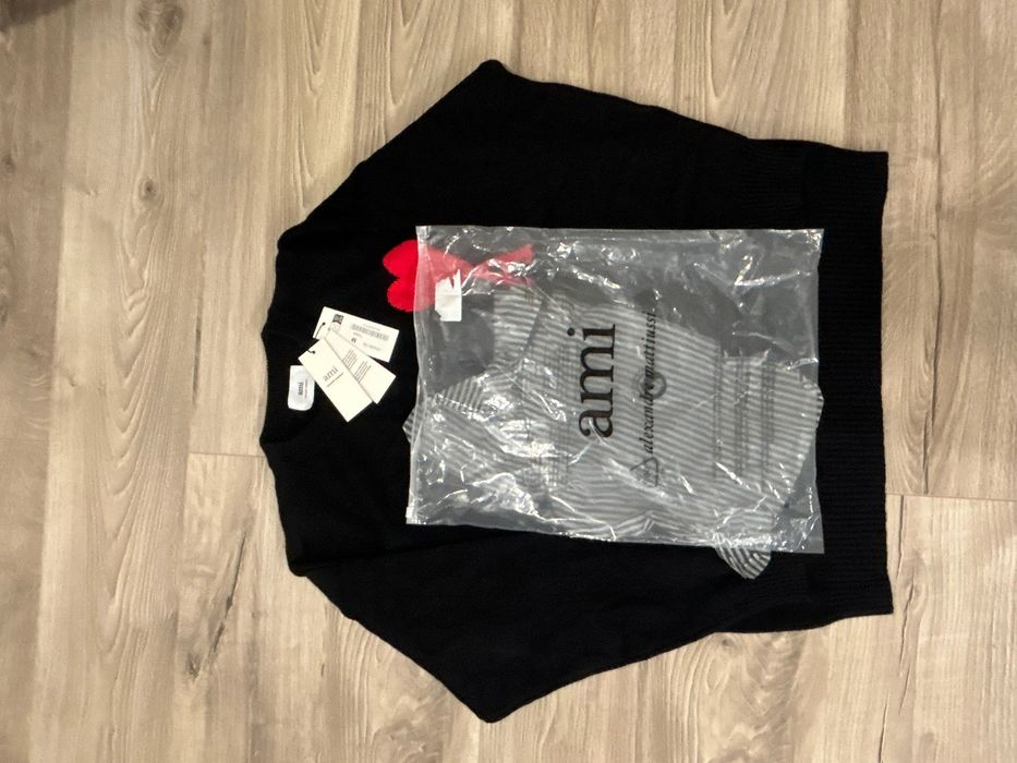 Ami Paris sweater Negru-Red heart M