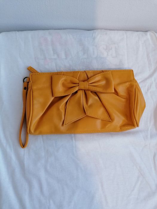 Дамска чанта различни цветове и големина