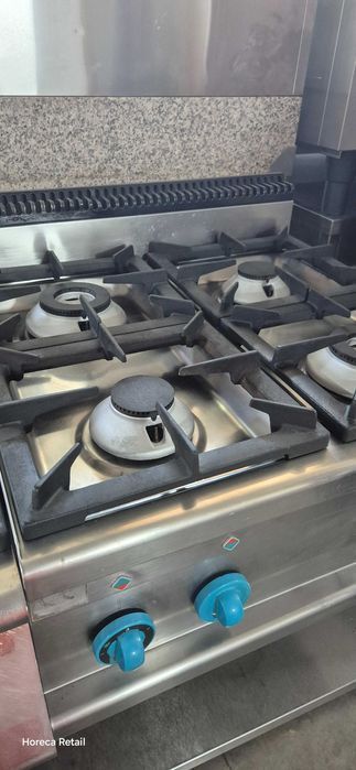 Aragaz profesional 4 onchiuri de banc inox Retea sau GPL