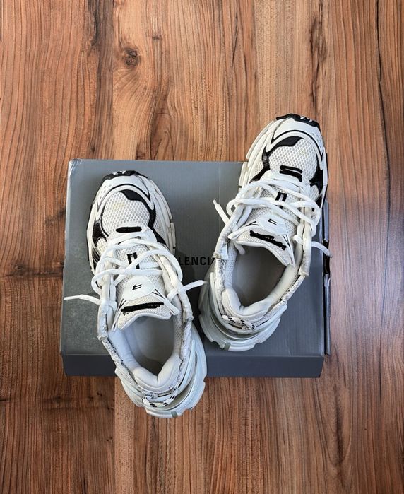 Balenciaga runners gradient