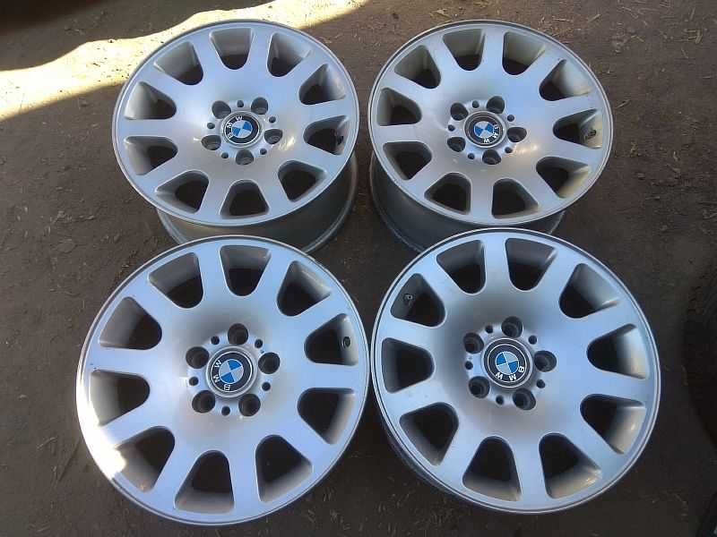 Продам оригинальные легкосплавные диски на автомашину "BMW 5"