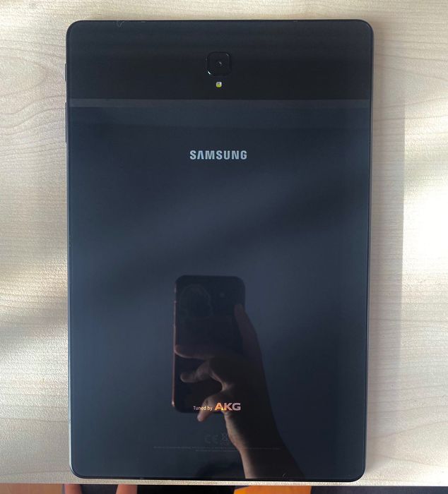 Таблет с клавиатуара Samsung Galaxy Tab S4 10.5" – 64GB, с S Pen