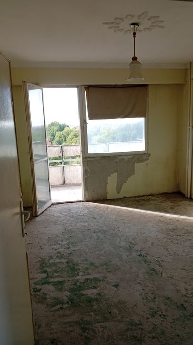 Продава се Двустаен апартамент в Нова Загора - 61 кв.м за 738 €/кв.м - Снимка #7