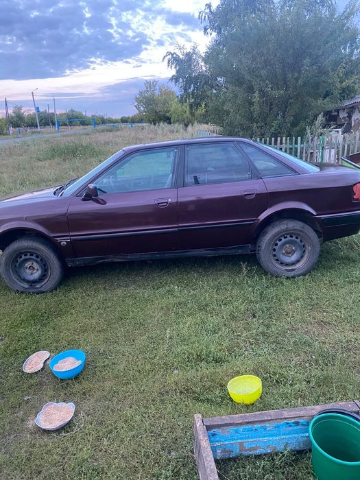 Продам Ауди 80 б4