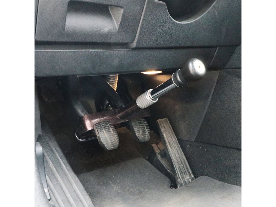 Antifurt auto Carpoint pentru pedala frana si ambreiaj, ajustabil, cu 2 chei, pentru autoturisme cu transmisie manuala