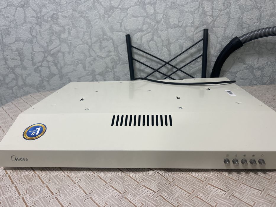 Вытяжка Midea MH 60F15 W белый