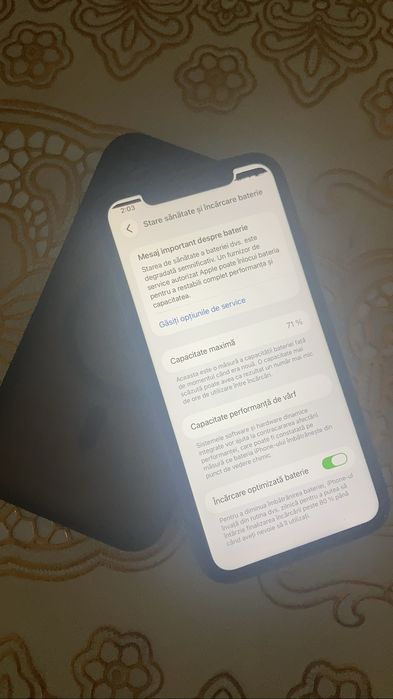 Vand iphone 11! 64gb