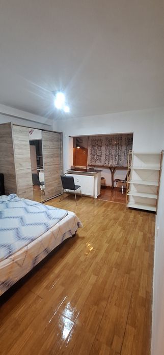 Închiriez Garsoniera 250 euro zina manastur
