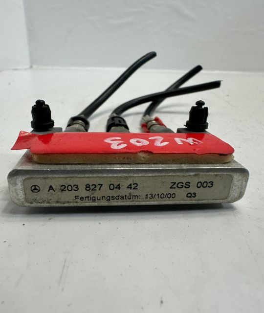 Amplificator antena A2038270442 Mercedes-Benz E-Class W211/S211