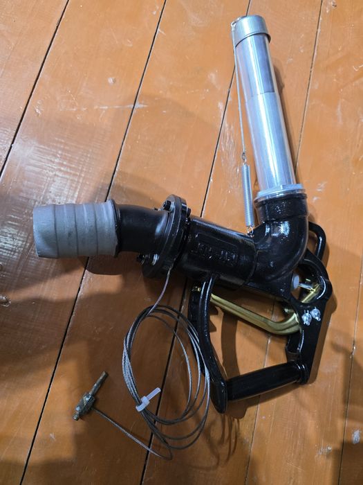 Пистолет заправочний для азс