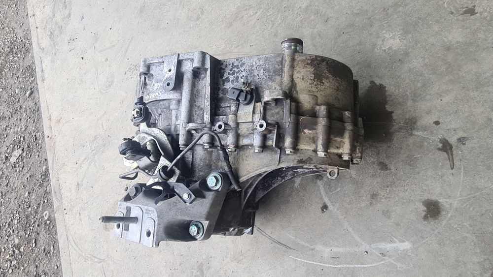 Cutie de viteze vw sharan 6 trepte 1.9 tdi an 2005 euro 3