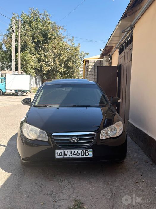 Hyundai avante sotiladi