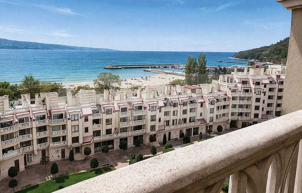 Продава се Тристаен апартамент в Варна, Аспарухово - 107 кв.м за 949 €/кв.м - Снимка #4