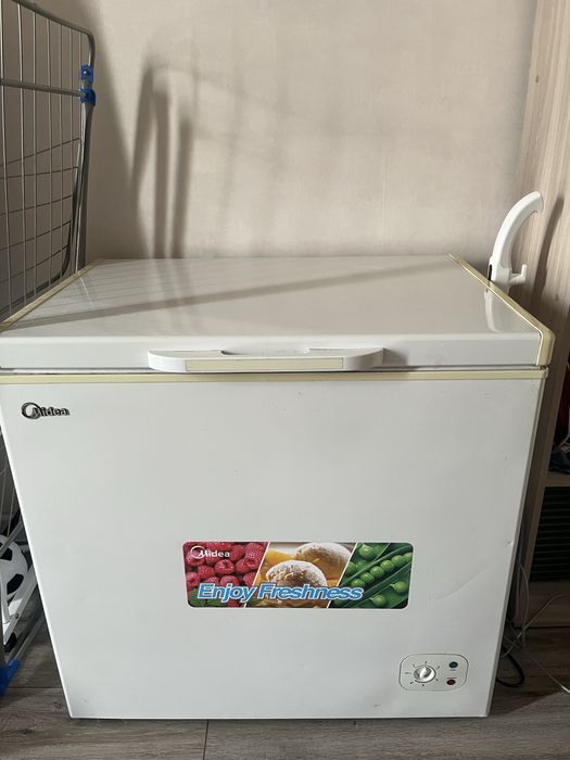 Продам морозильник