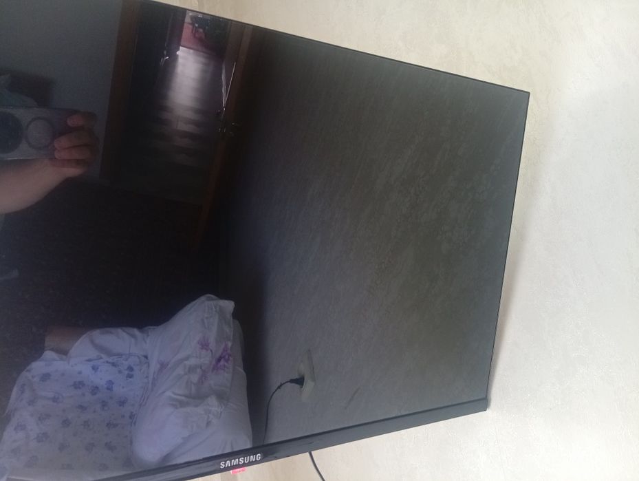 Televizor Samsung 32 tali Smart TV sotiladi