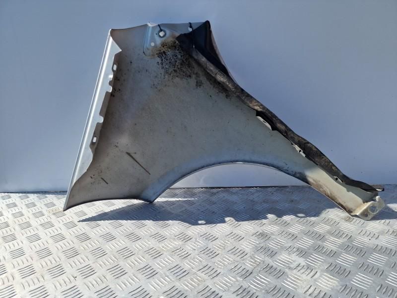 Aripa fata dreapta Mercedes A-Class W169