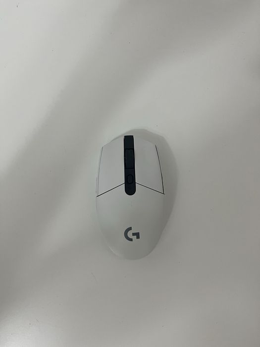 беспроводная игровая мышь Logitech G305 LIGHTSPEED белого цвета