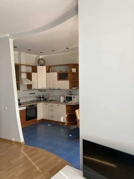 Дава се под наем Двустаен апартамент в София, Слатина - 70 кв.м за 612 € - Снимка #4