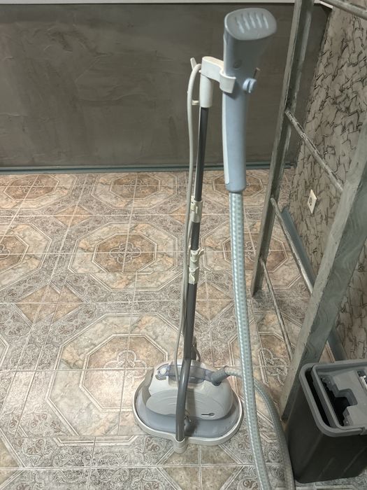 Продам паровой утюг срочно