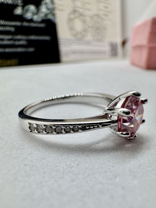 Сребърен пръстен с мойсанит (Диамант) 1 карат