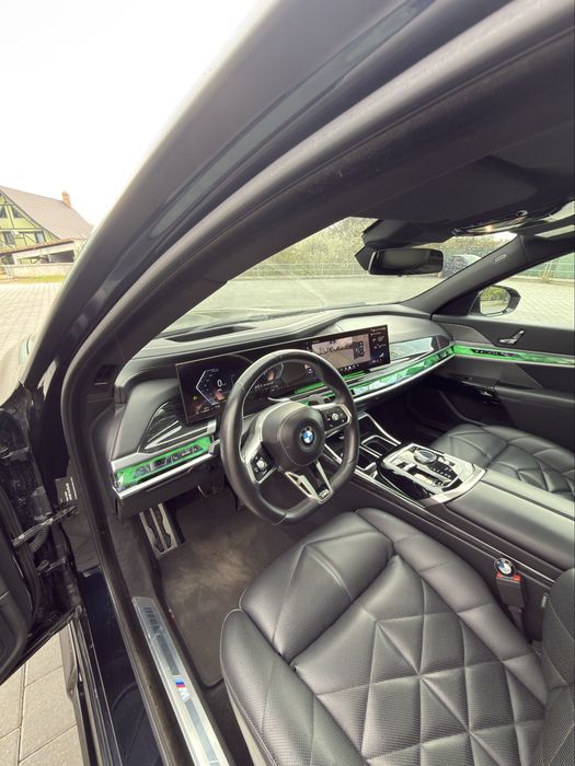 BMW 740Ld xDrive (G70) | An Model 2023 | Full Maxton Bodykit | Jante 22 Hamann