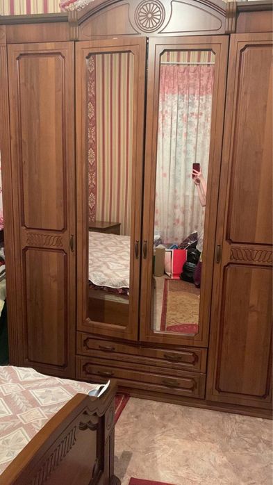 Спальный гарнитур