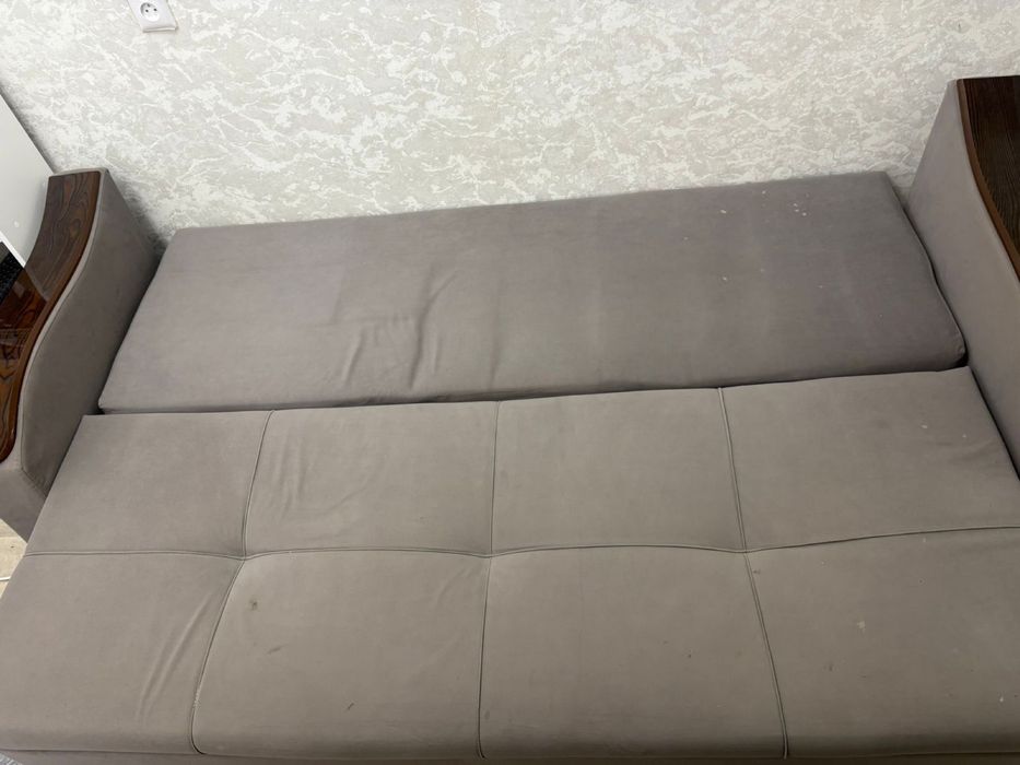 Продам диван, б/у