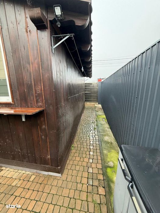 Casa tip duplex la intrare in Ipotesti