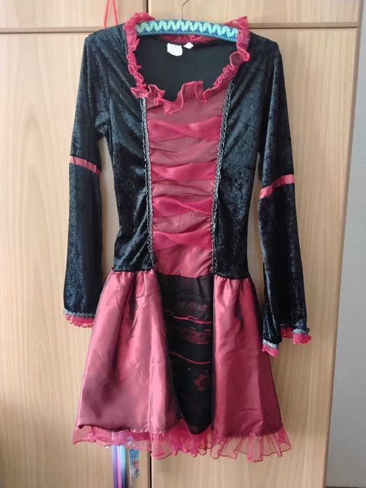 Рокля за Хелуин до 12 години