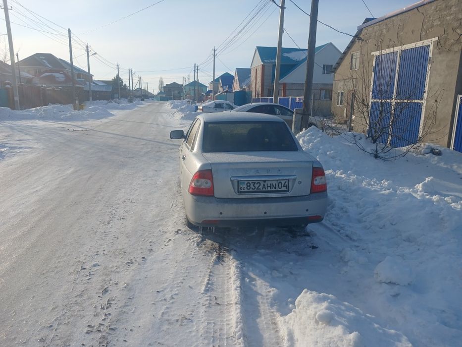 Приора 1 2013 продам срочно