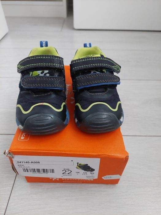 Adidasi Biomecanics 22