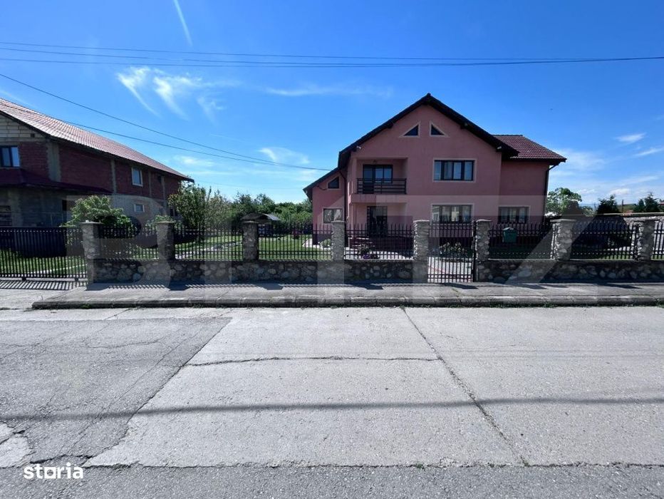 Casa 332 mp, teren 1000 mp - zona Primaverii