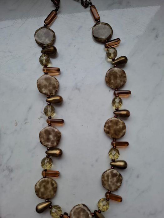 Бусы, колье