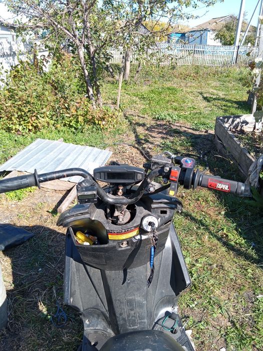 Продам скутер 150 кубов