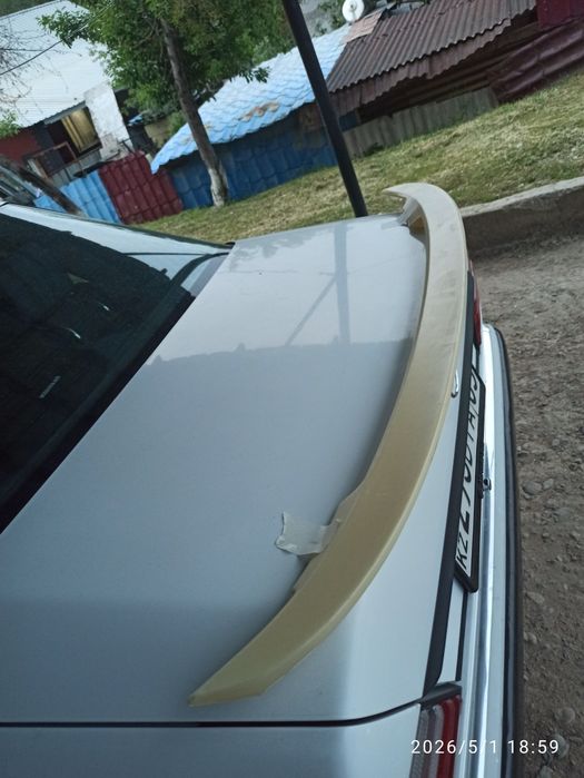 Продам спойлер..