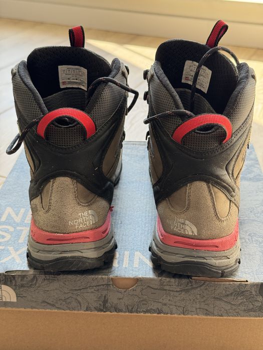 Мъжки зимни обувки The North Face с Gore-tex мембрана