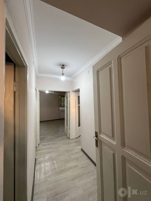 Срочно продается 1 комнатная квартира г.Самарканда Мархабо  ор.Атлас