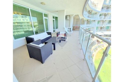 Продава се Двустаен апартамент в Бяла - 141 кв.м за 993 €/кв.м - Снимка #2