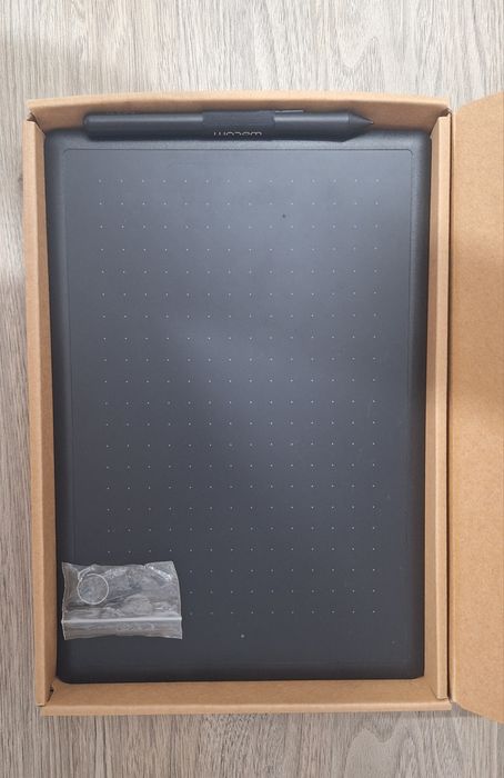 Tableta grafică One by Wacom M