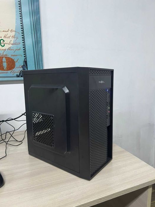 Системник НР ProLiant Gen9/Core i3 -6100/Ozu 4 gb/HDD 1 TB/RX 560 2Gb