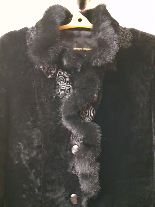 Продам мутоновую , шубу б/у