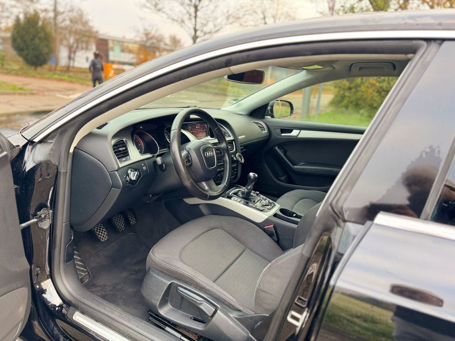 Audi A5 2010 . Mașină stare buna .