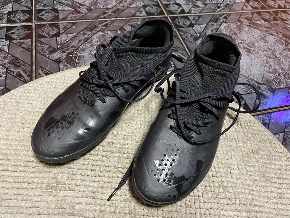 Футболни обувки Adidas