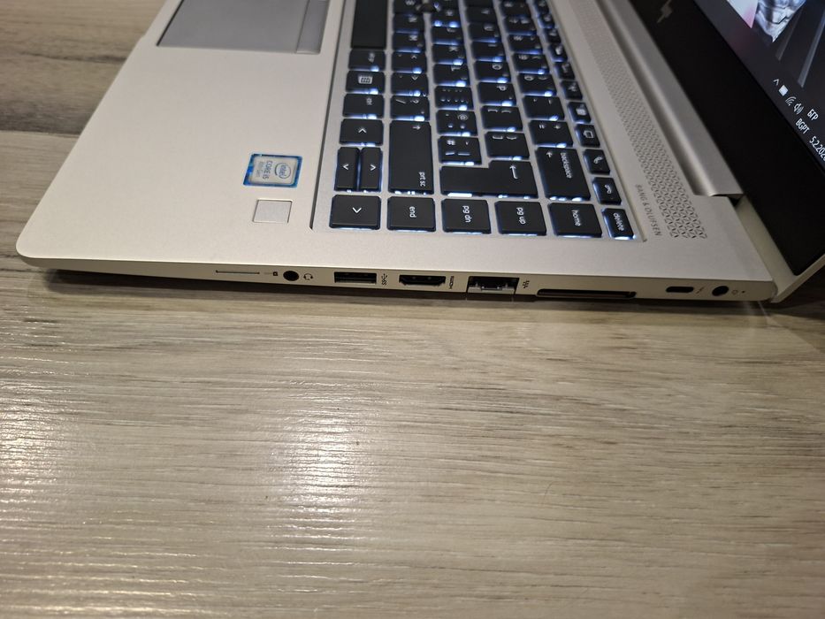 Hp  EliteBook 840 G5-i5 8350u/16гб/256гб м.2 nvme/Подсветка